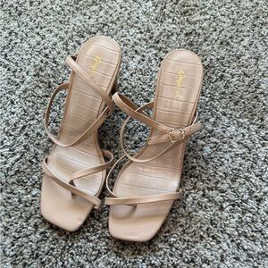 Nude strappy square toe heels